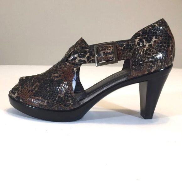Bella Vita Womens Snake Print Open Toe Pumps Black Brown Leather Buckle size 6 - Picture 6 of 11